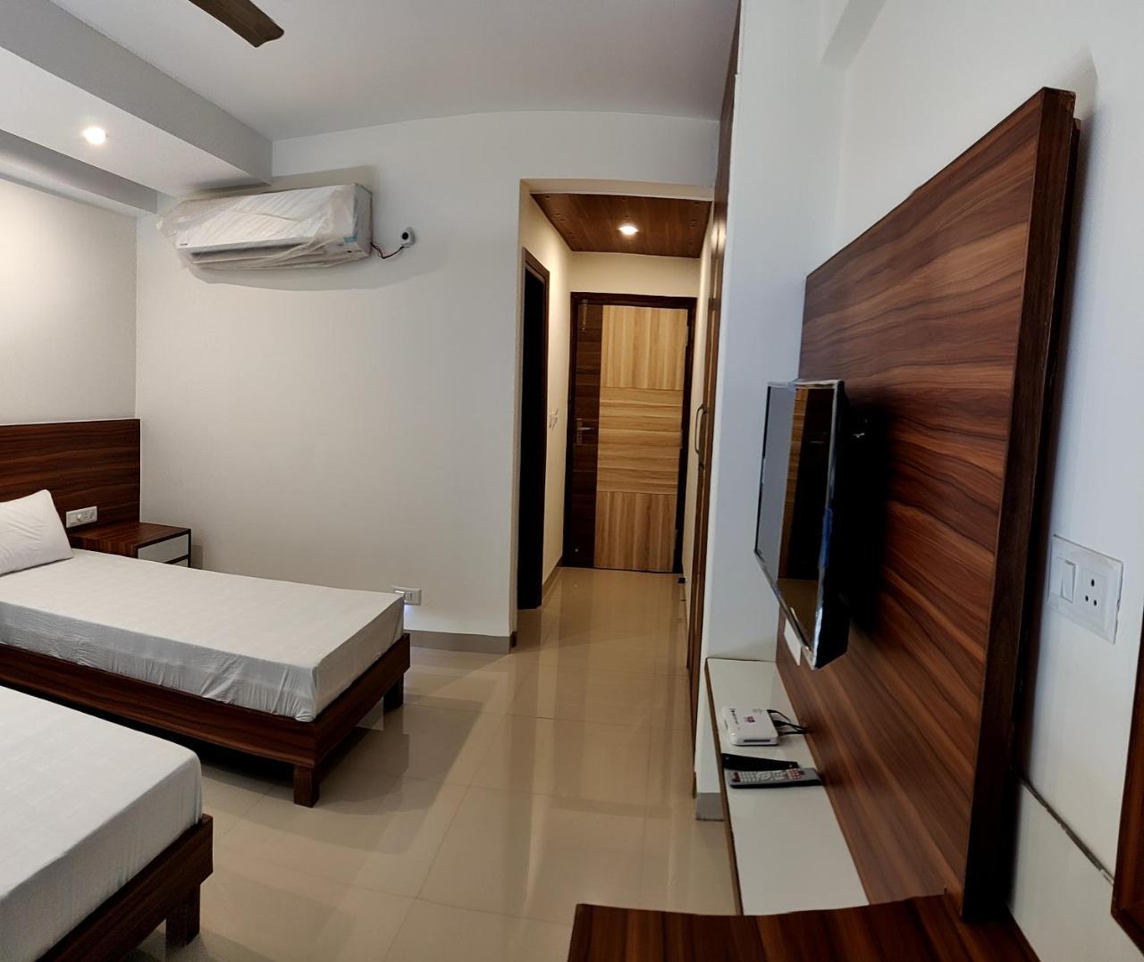Pride Home Nayagaon Exterior foto
